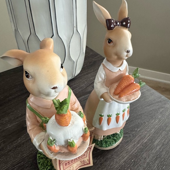 Begonia Market Farmhouse MR. & MRS. Easter Bunnies...